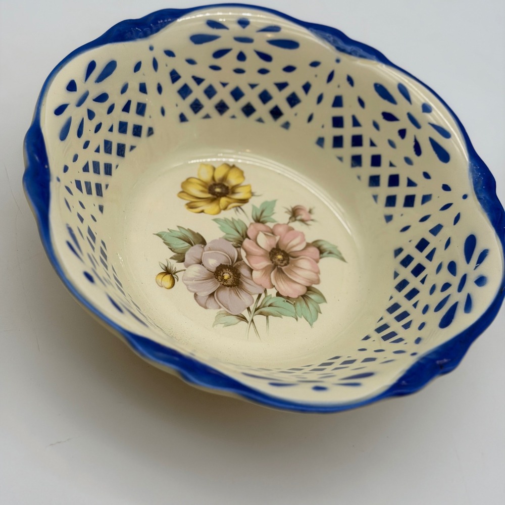 Homer Laughlin Virginia Rose Reticulated Lattice Floral Bowl Cobalt Blue Trim
